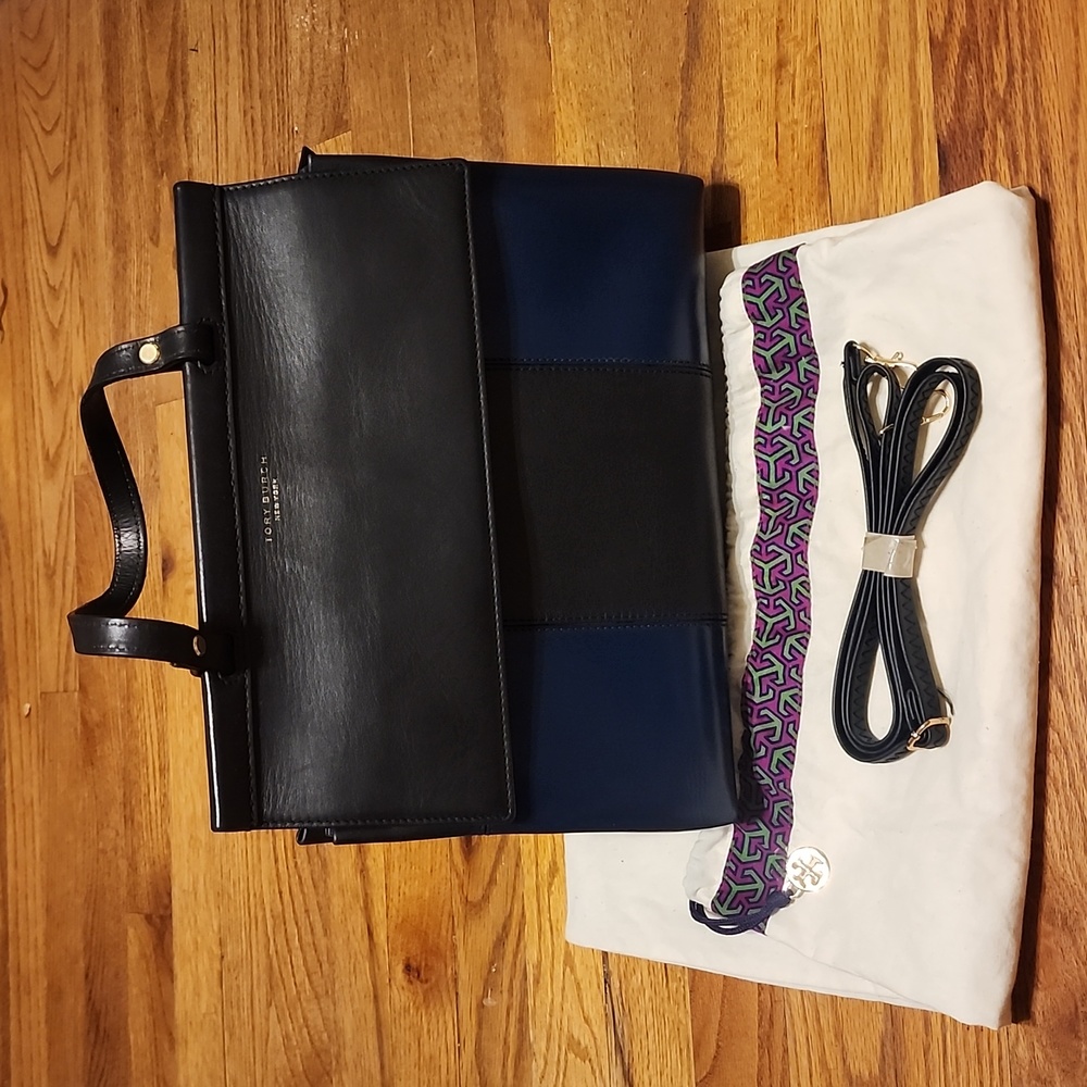 TORY BURCH Two Tone Block T satchel leather navy and black